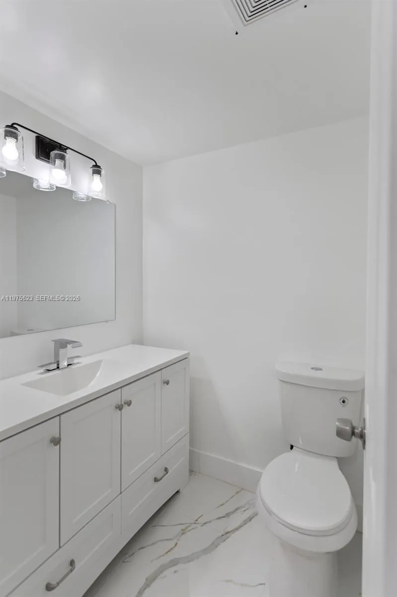 2251 Nw 48th Ter 102, Lauderhill, Florida 33313, Lauderhill, Florida 33313, 1 Bedroom Bedrooms, ,1 BathroomBathrooms,Residential Lease,For Rent,2251 Nw 48th Ter 102, Lauderhill, Florida 33313,A11975623