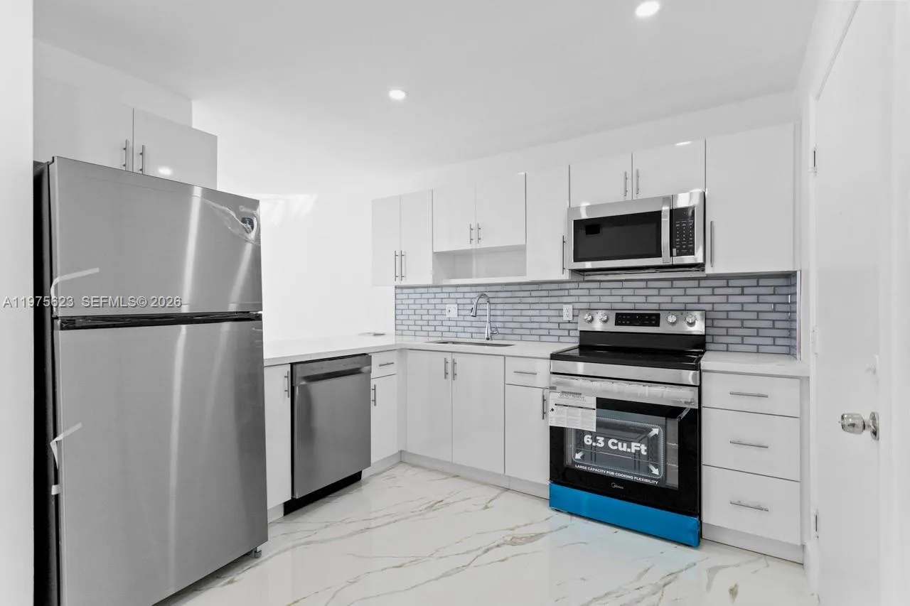 2251 Nw 48th Ter 102, Lauderhill, Florida 33313, Lauderhill, Florida 33313, 1 Bedroom Bedrooms, ,1 BathroomBathrooms,Residential Lease,For Rent,2251 Nw 48th Ter 102, Lauderhill, Florida 33313,A11975623