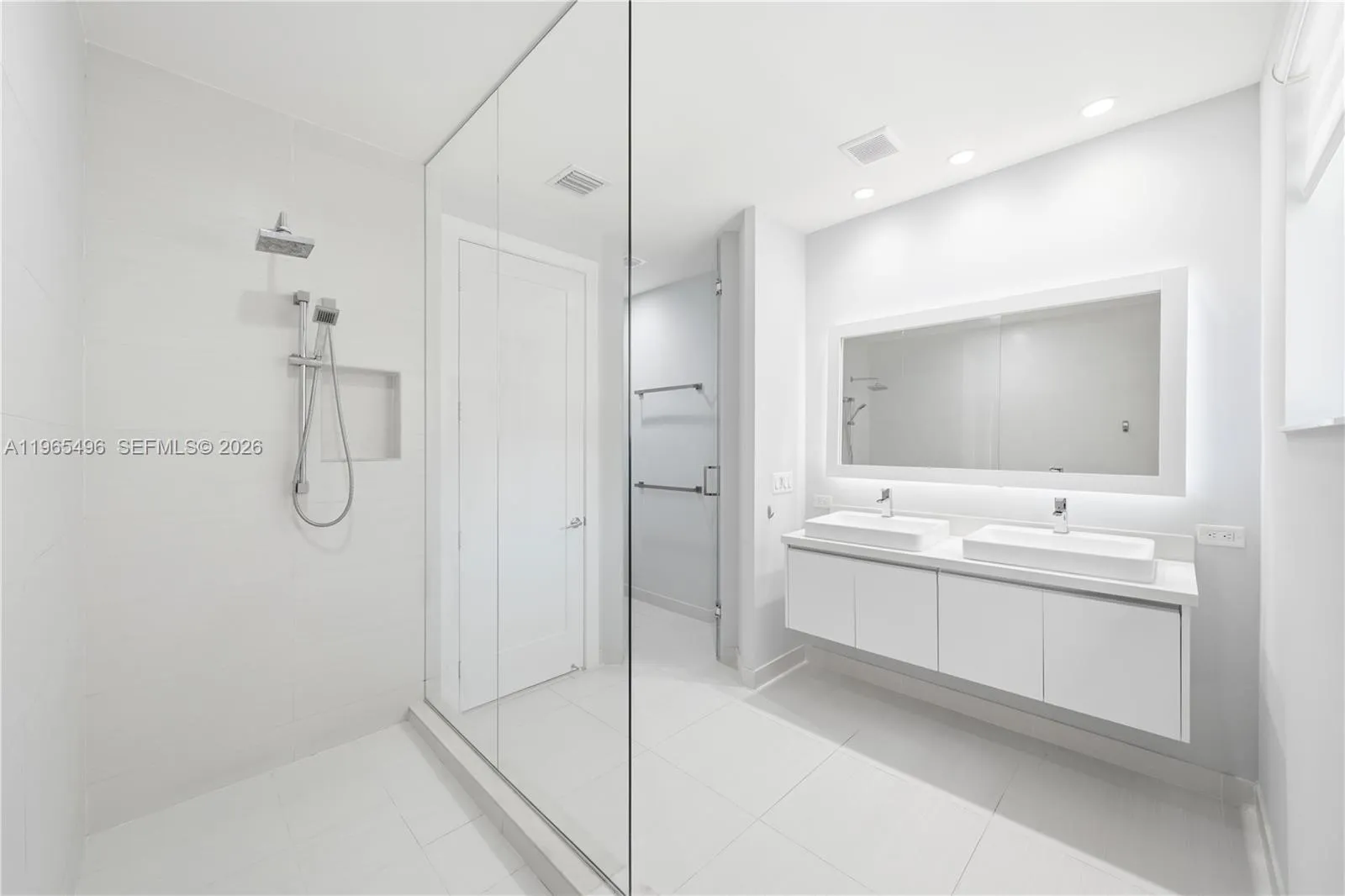 10530 Nw 63rd Ter, Doral, Florida 33178, Doral, Florida 33178, 4 Bedrooms Bedrooms, ,3 BathroomsBathrooms,Residential,For Sale,10530 Nw 63rd Ter, Doral, Florida 33178,A11965496