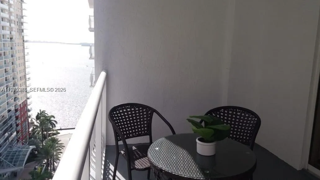 1200 Brickell Bay Dr 1808, Miami, Florida 33131, Miami, Florida 33131, 1 Bedroom Bedrooms, ,1 BathroomBathrooms,Residential Lease,For Rent,1200 Brickell Bay Dr 1808, Miami, Florida 33131,A11975388