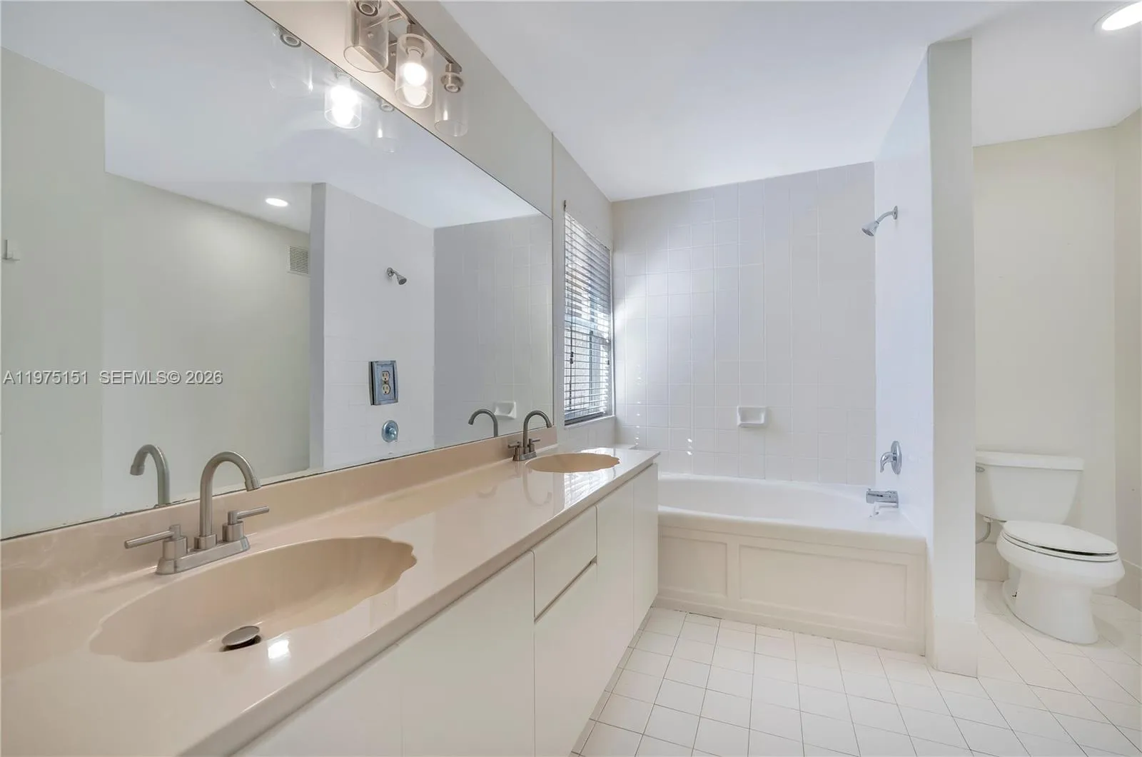 16922 Sw 35th St, Miramar, Florida 33027, Miramar, Florida 33027, 3 Bedrooms Bedrooms, ,2 BathroomsBathrooms,Residential,For Sale,16922 Sw 35th St, Miramar, Florida 33027,A11975151