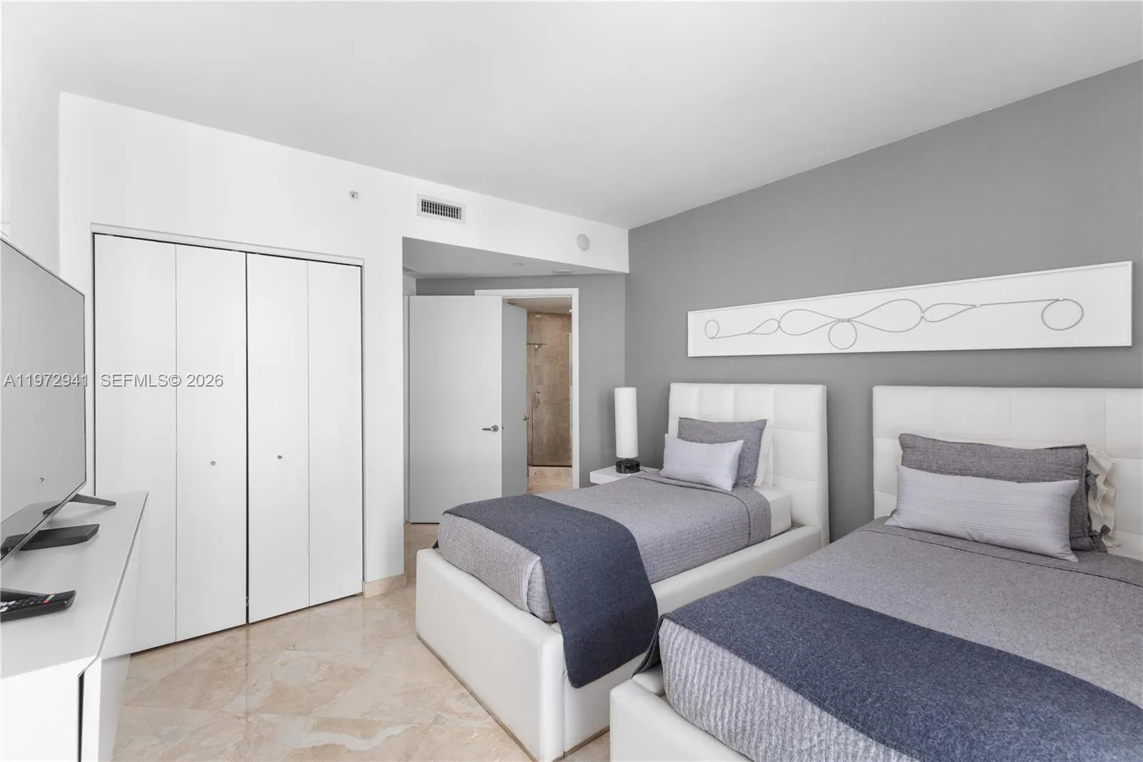 1331 Brickell Bay Dr 1901, Miami, Florida 33131, Miami, Florida 33131, 2 Bedrooms Bedrooms, ,2 BathroomsBathrooms,Residential,For Sale,1331 Brickell Bay Dr 1901, Miami, Florida 33131,A11972941