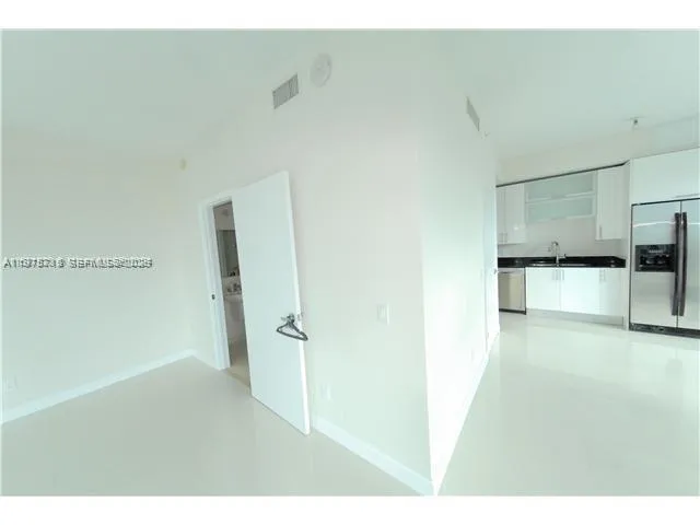 60 Sw 13th St 1421, Miami, Florida 33130, Miami, Florida 33130, 1 Bedroom Bedrooms, ,1 BathroomBathrooms,Residential Lease,For Rent,60 Sw 13th St 1421, Miami, Florida 33130,A11975718