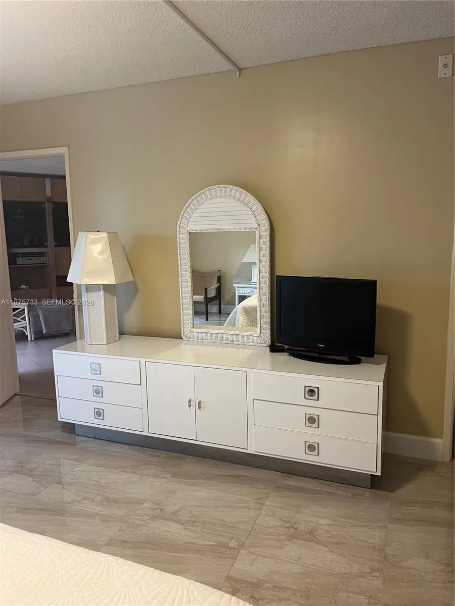 2940 N Course Dr 305, Pompano Beach, Florida 33069, Pompano Beach, Florida 33069, 1 Bedroom Bedrooms, ,2 BathroomsBathrooms,Residential Lease,For Rent,2940 N Course Dr 305, Pompano Beach, Florida 33069,A11975733