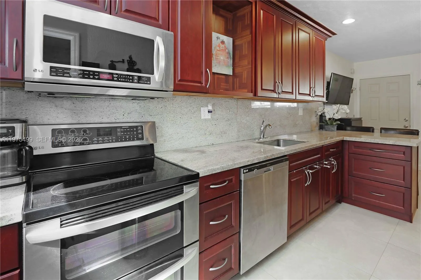 302 New Hampshire St 3ab, Hollywood, Florida 33019, Hollywood, Florida 33019, ,1 BathroomBathrooms,Residential,For Sale,302 New Hampshire St 3ab, Hollywood, Florida 33019,A11975499