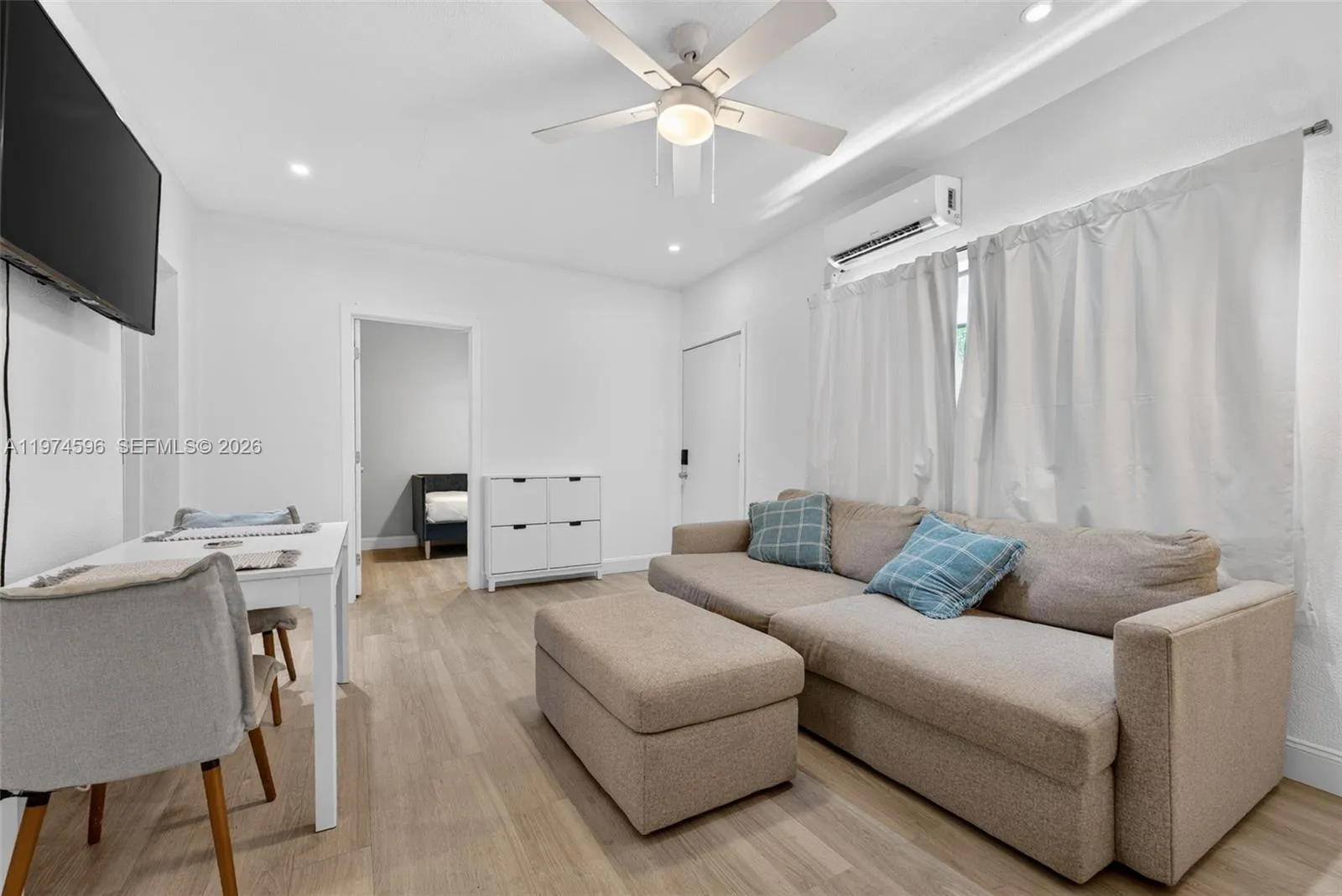7845 Ne Bayshore Ct 16, Miami, Florida 33138, Miami, Florida 33138, 1 Bedroom Bedrooms, ,1 BathroomBathrooms,Residential,For Sale,7845 Ne Bayshore Ct 16, Miami, Florida 33138,A11974596