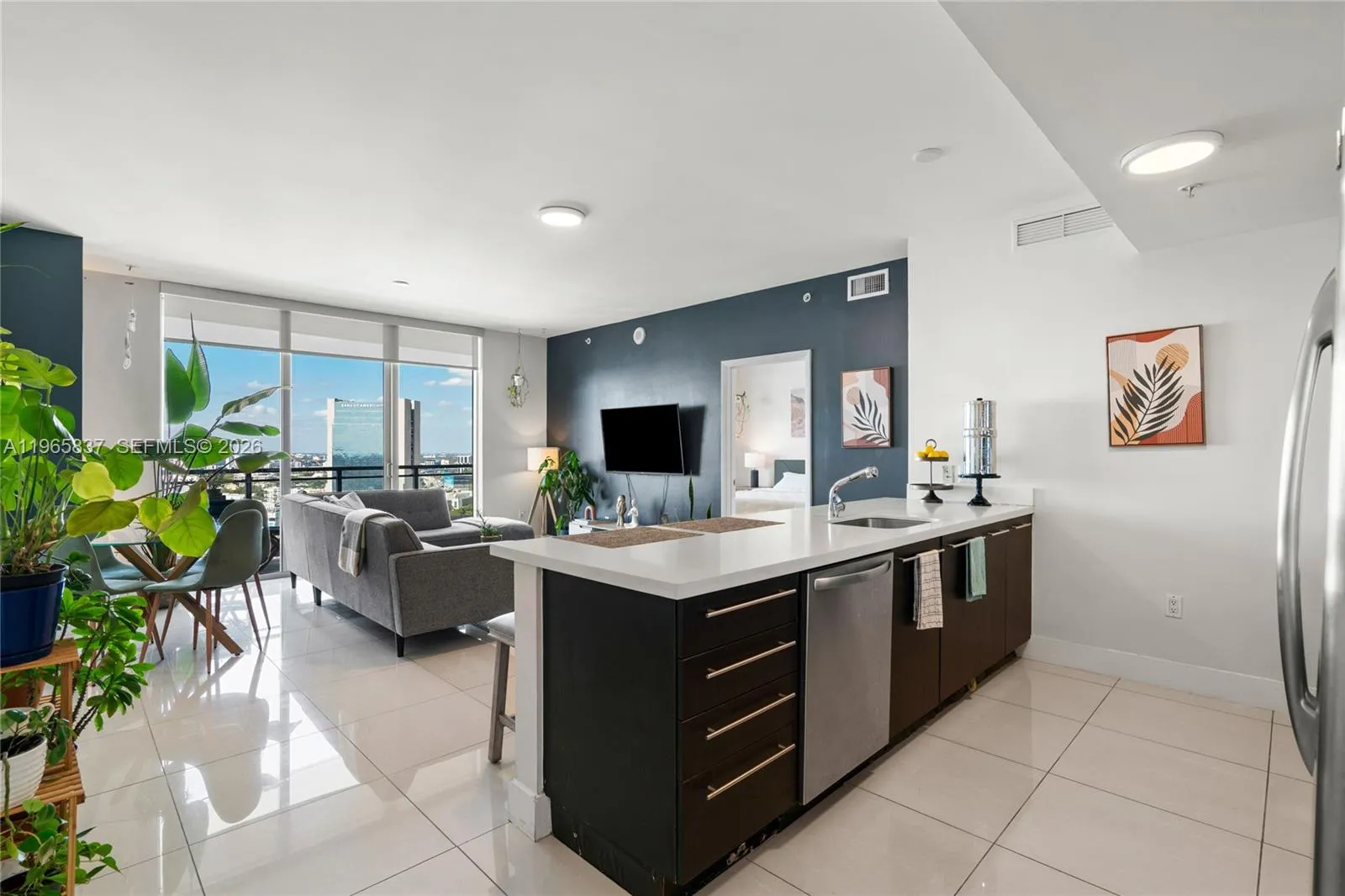 90 Sw 3rd St 2706, Miami, Florida 33130, Miami, Florida 33130, 2 Bedrooms Bedrooms, ,2 BathroomsBathrooms,Residential,For Sale,90 Sw 3rd St 2706, Miami, Florida 33130,A11965837