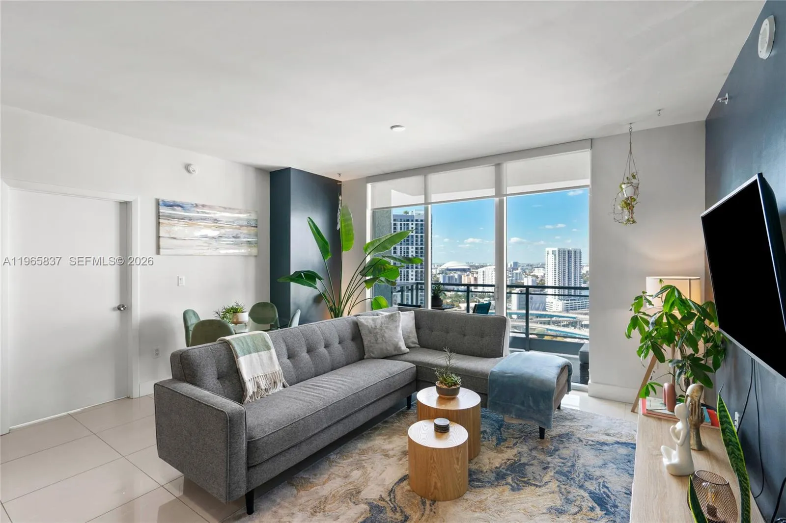 90 Sw 3rd St 2706, Miami, Florida 33130, Miami, Florida 33130, 2 Bedrooms Bedrooms, ,2 BathroomsBathrooms,Residential,For Sale,90 Sw 3rd St 2706, Miami, Florida 33130,A11965837