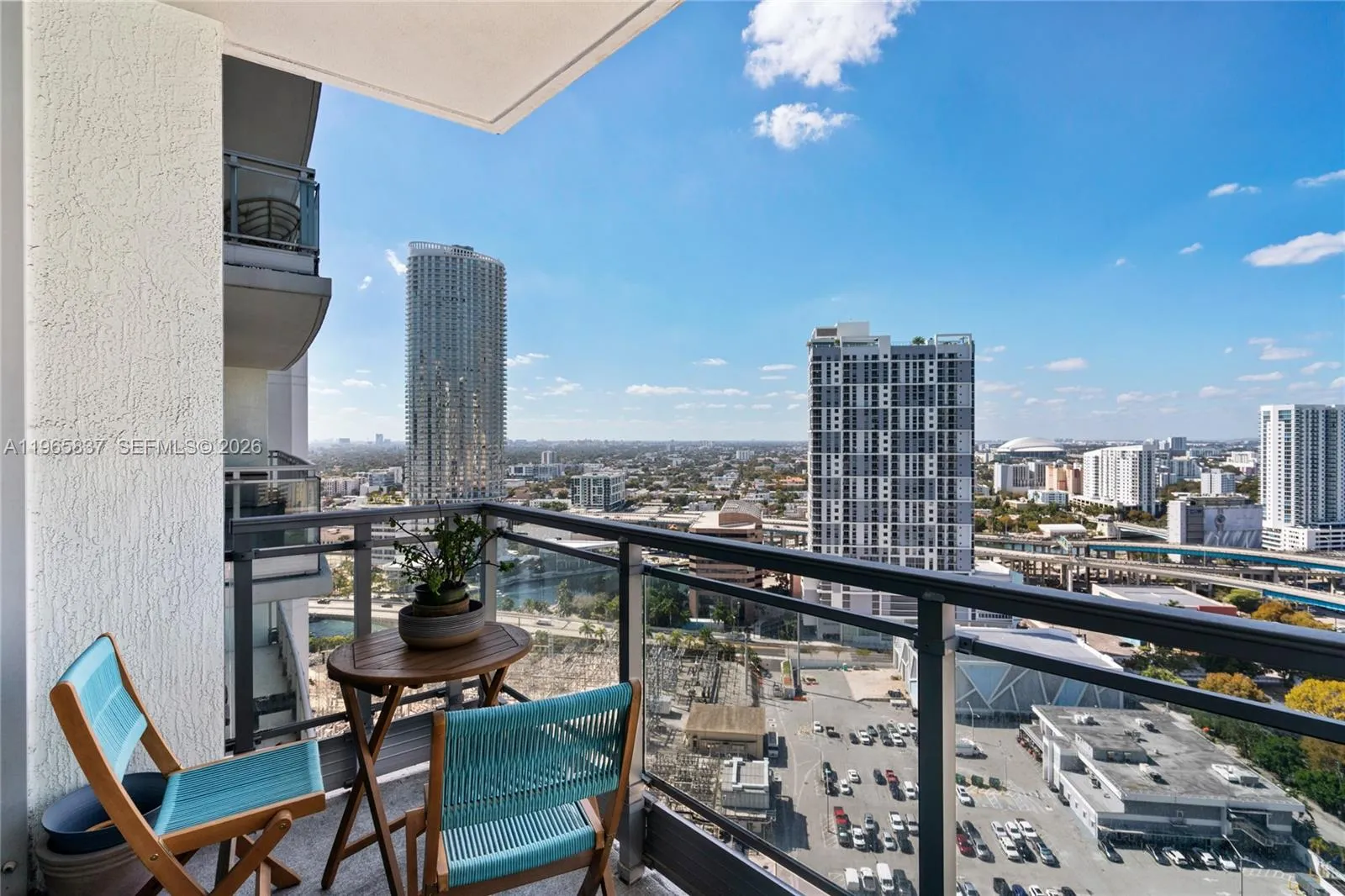 90 Sw 3rd St 2706, Miami, Florida 33130, Miami, Florida 33130, 2 Bedrooms Bedrooms, ,2 BathroomsBathrooms,Residential,For Sale,90 Sw 3rd St 2706, Miami, Florida 33130,A11965837
