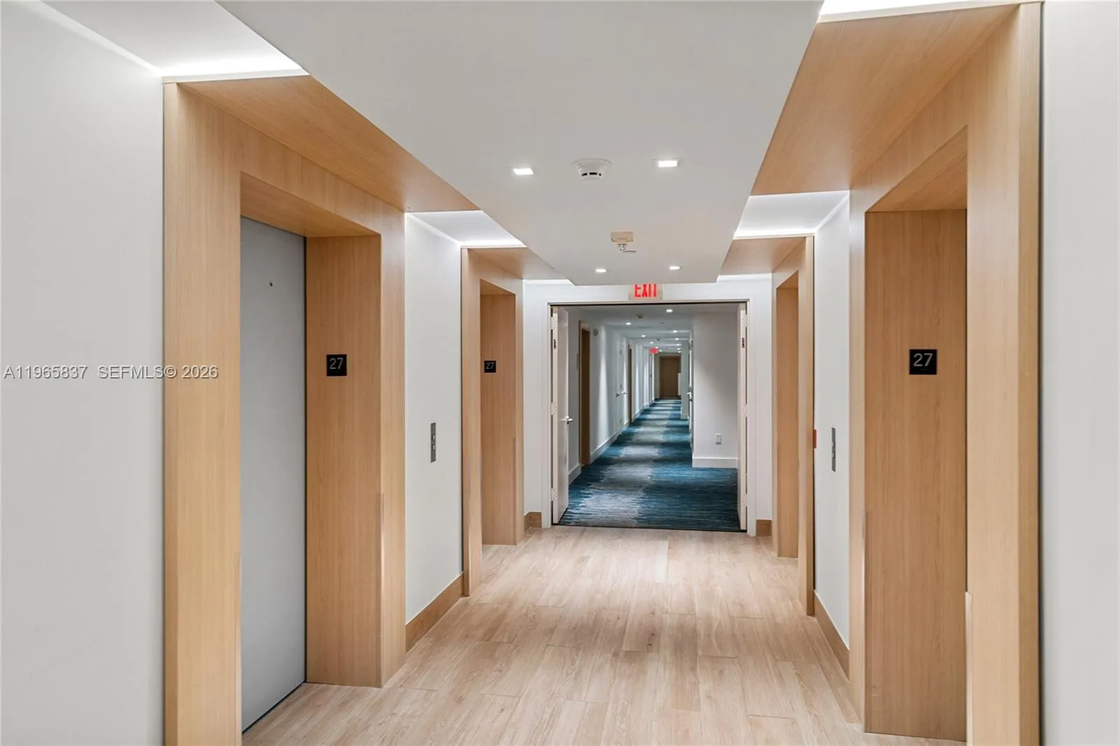 90 Sw 3rd St 2706, Miami, Florida 33130, Miami, Florida 33130, 2 Bedrooms Bedrooms, ,2 BathroomsBathrooms,Residential,For Sale,90 Sw 3rd St 2706, Miami, Florida 33130,A11965837