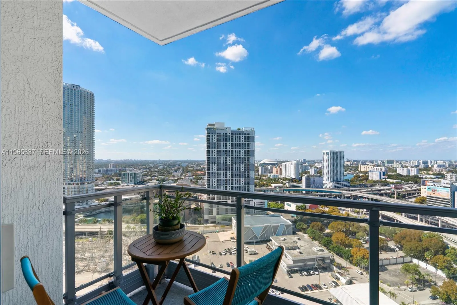 90 Sw 3rd St 2706, Miami, Florida 33130, Miami, Florida 33130, 2 Bedrooms Bedrooms, ,2 BathroomsBathrooms,Residential,For Sale,90 Sw 3rd St 2706, Miami, Florida 33130,A11965837