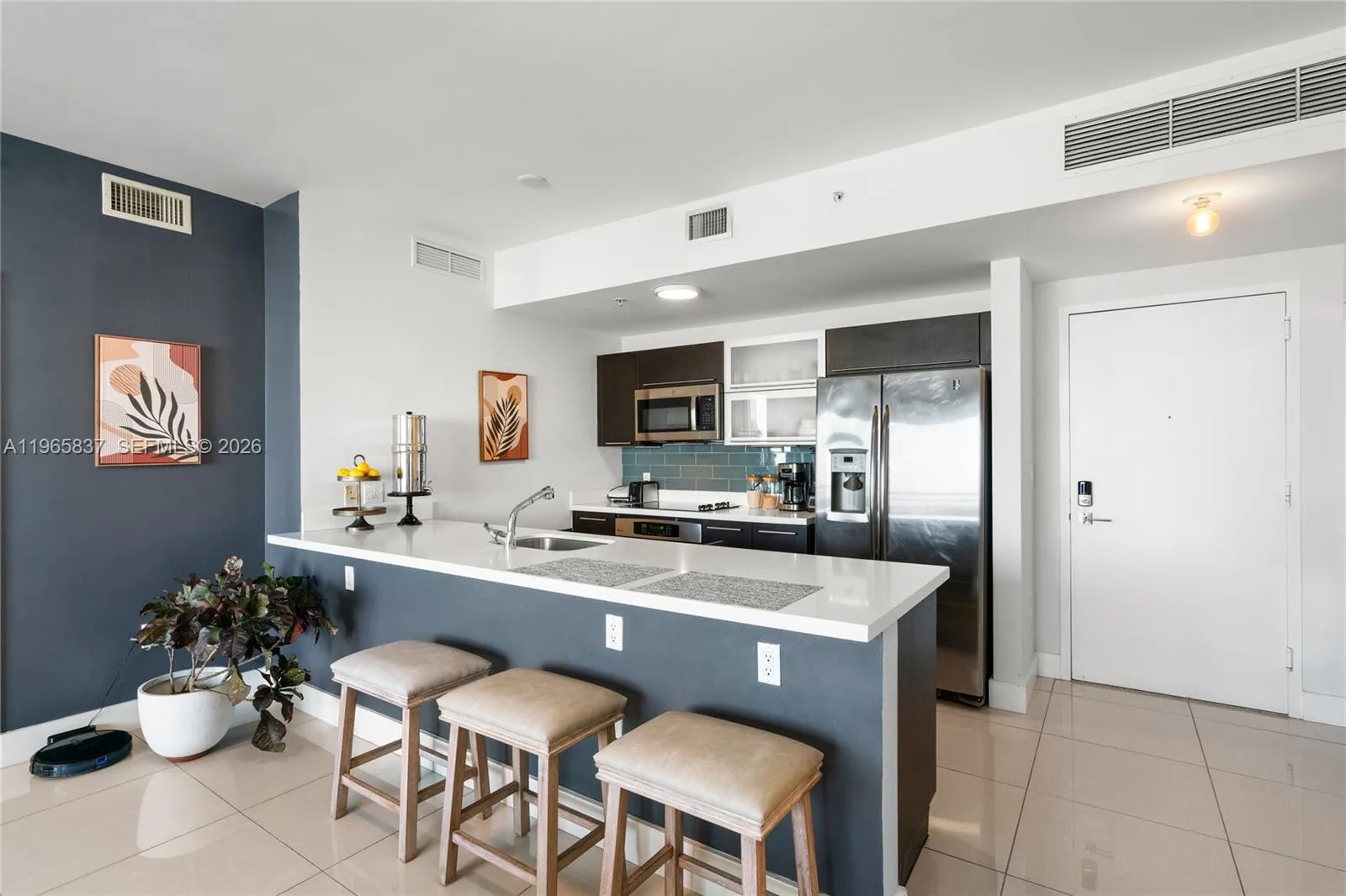 90 Sw 3rd St 2706, Miami, Florida 33130, Miami, Florida 33130, 2 Bedrooms Bedrooms, ,2 BathroomsBathrooms,Residential,For Sale,90 Sw 3rd St 2706, Miami, Florida 33130,A11965837