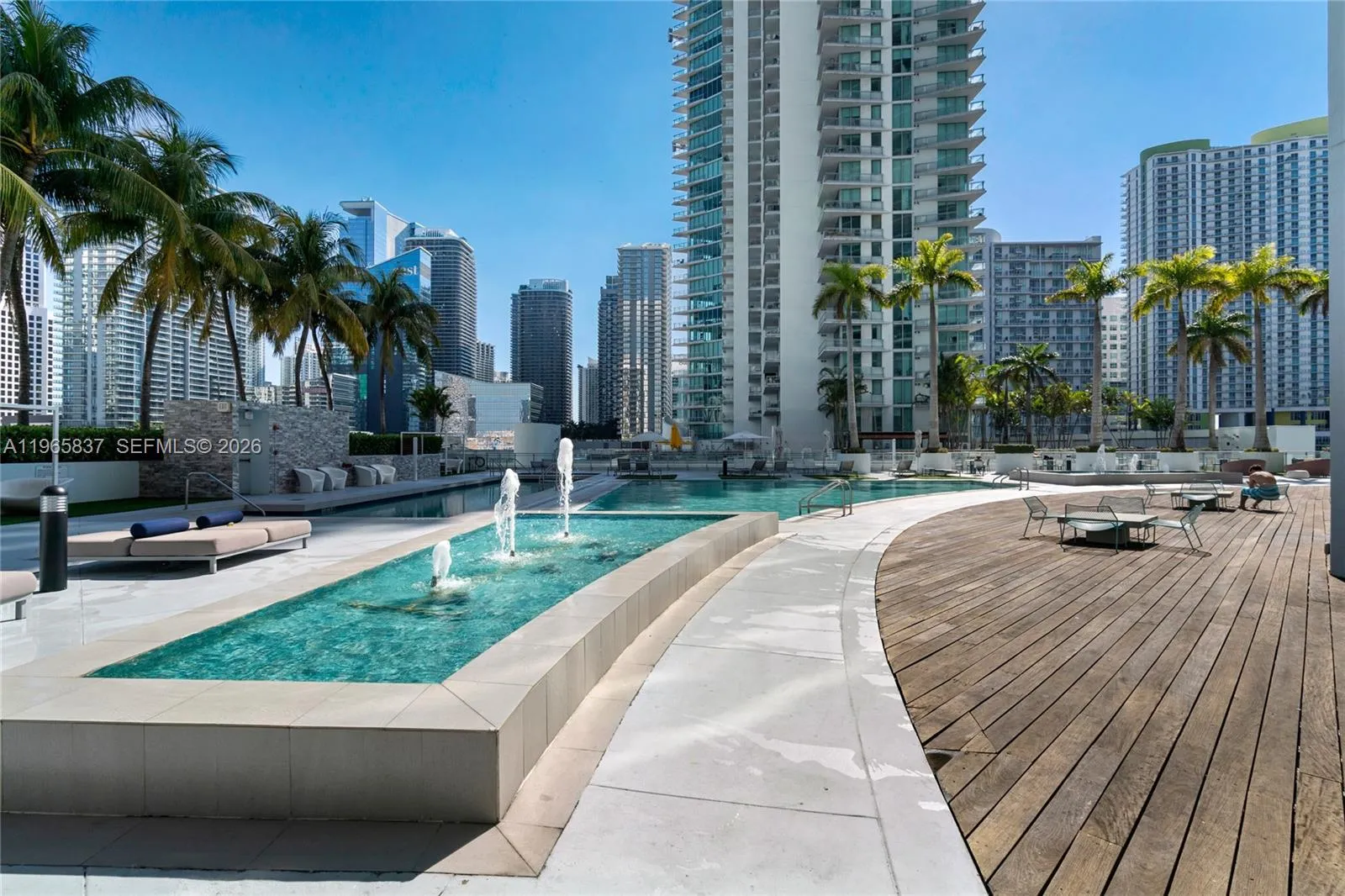 90 Sw 3rd St 2706, Miami, Florida 33130, Miami, Florida 33130, 2 Bedrooms Bedrooms, ,2 BathroomsBathrooms,Residential,For Sale,90 Sw 3rd St 2706, Miami, Florida 33130,A11965837