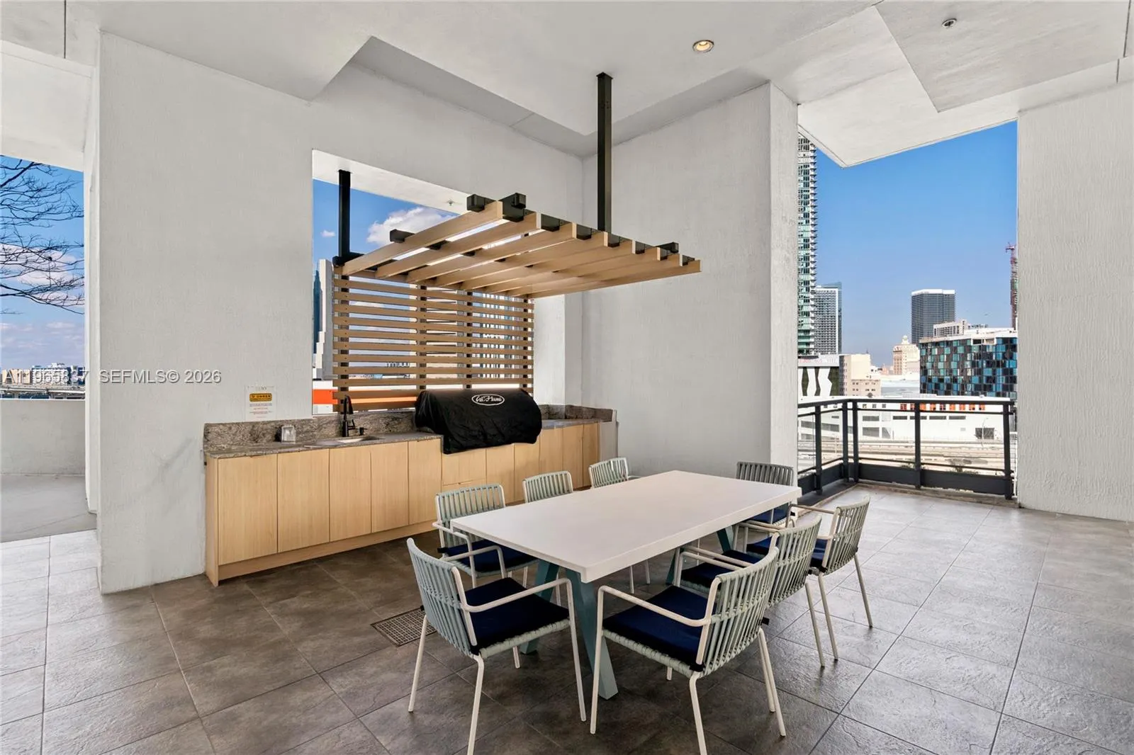 90 Sw 3rd St 2706, Miami, Florida 33130, Miami, Florida 33130, 2 Bedrooms Bedrooms, ,2 BathroomsBathrooms,Residential,For Sale,90 Sw 3rd St 2706, Miami, Florida 33130,A11965837