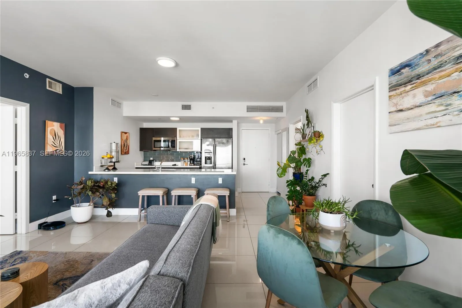 90 Sw 3rd St 2706, Miami, Florida 33130, Miami, Florida 33130, 2 Bedrooms Bedrooms, ,2 BathroomsBathrooms,Residential,For Sale,90 Sw 3rd St 2706, Miami, Florida 33130,A11965837
