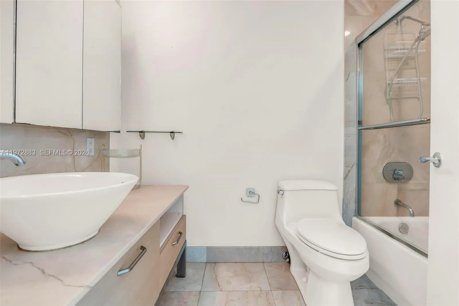 Miami, Florida 33131, 2 Bedrooms Bedrooms, ,2 BathroomsBathrooms,Residential Lease,For Rent,A11972883