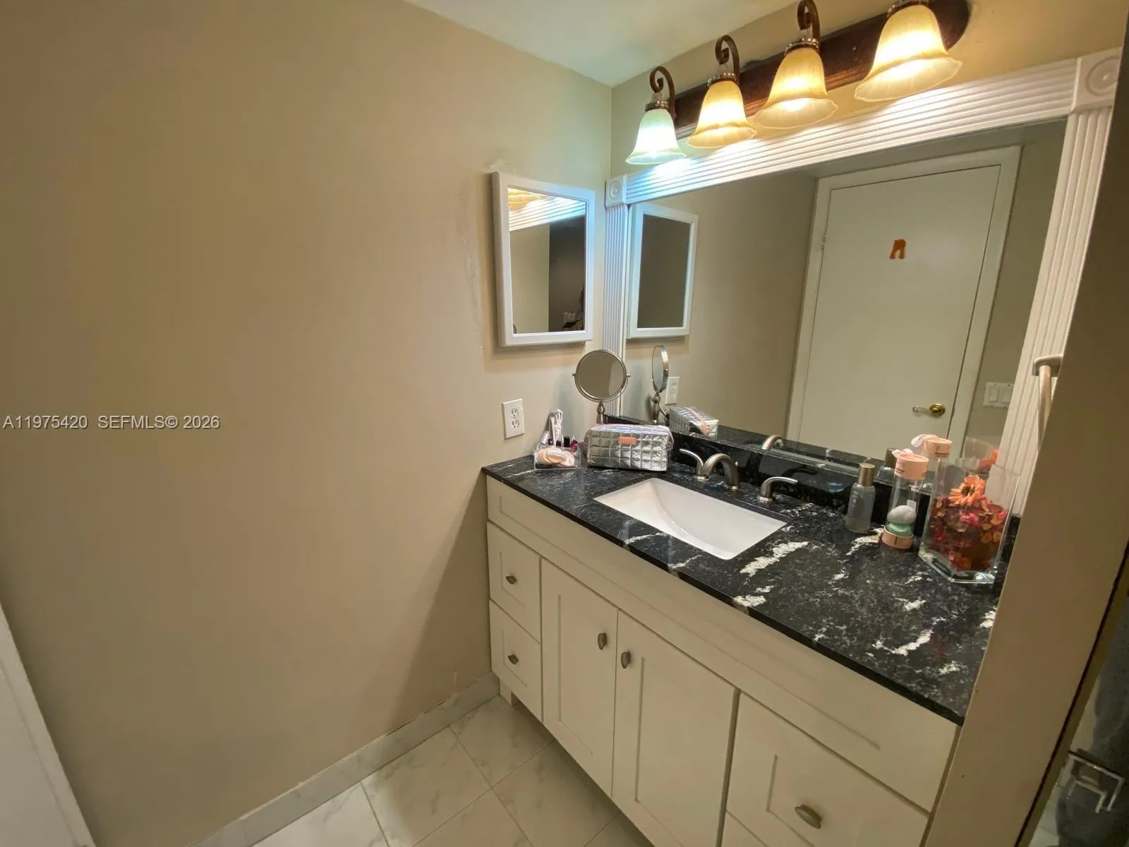 11881 Sw 13th Ct, Davie, Florida 33325, Davie, Florida 33325, 3 Bedrooms Bedrooms, ,2 BathroomsBathrooms,Residential,For Sale,11881 Sw 13th Ct, Davie, Florida 33325,A11975420