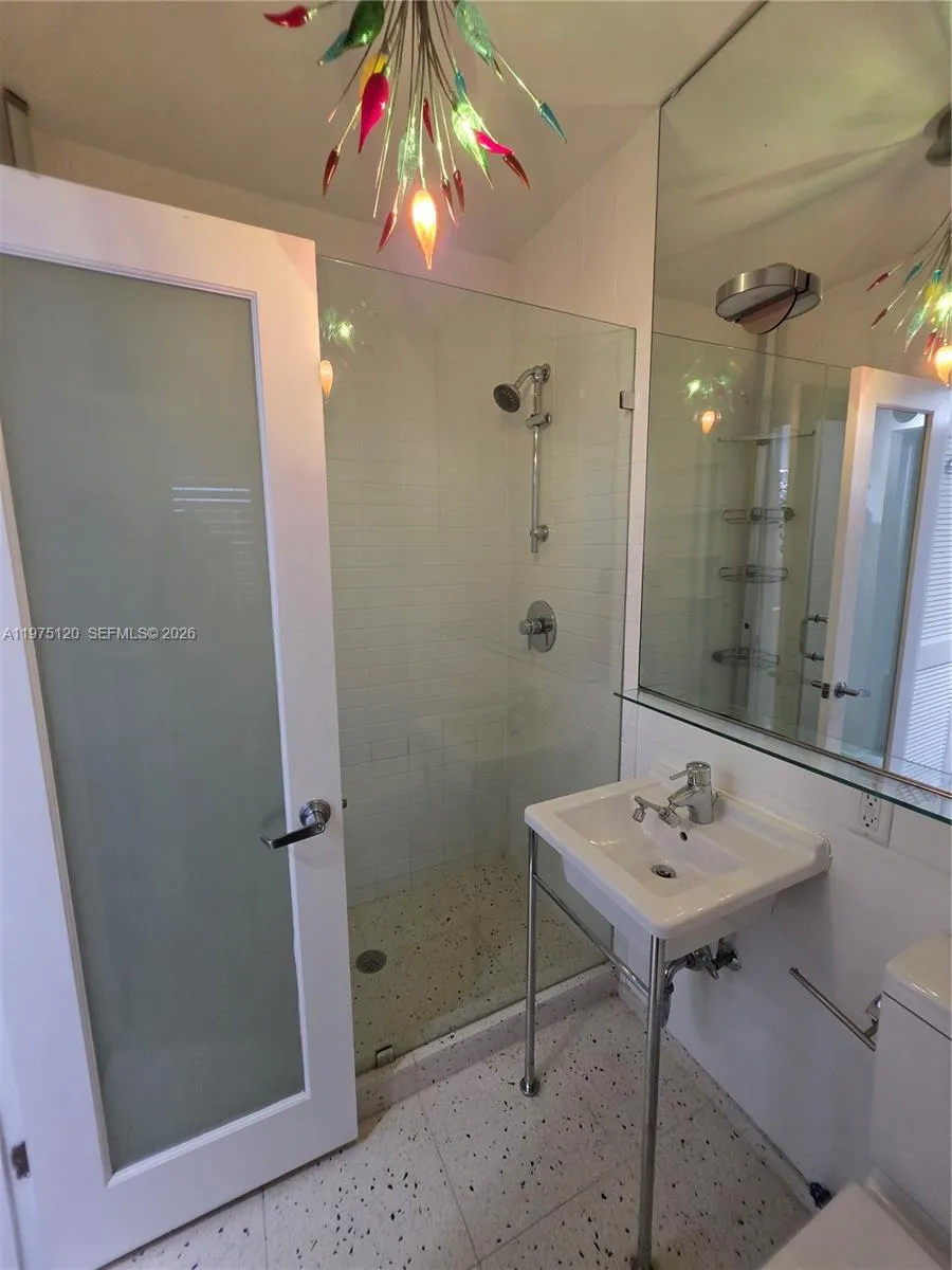 1616 Euclid Ave 12, Miami Beach, Florida 33139, Miami Beach, Florida 33139, ,1 BathroomBathrooms,Residential Lease,For Rent,1616 Euclid Ave 12, Miami Beach, Florida 33139,A11975120