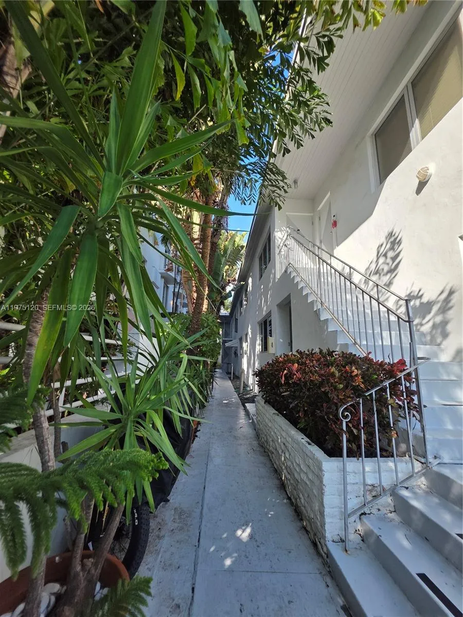 1616 Euclid Ave 12, Miami Beach, Florida 33139, Miami Beach, Florida 33139, ,1 BathroomBathrooms,Residential Lease,For Rent,1616 Euclid Ave 12, Miami Beach, Florida 33139,A11975120