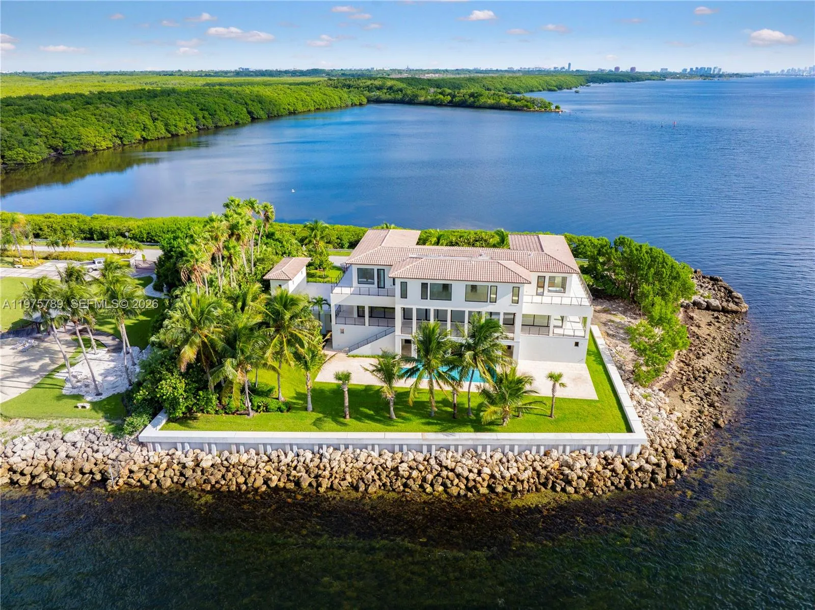 650 Lugo Ave, Coral Gables, Florida 33156, Coral Gables, Florida 33156, 7 Bedrooms Bedrooms, ,4 BathroomsBathrooms,Residential,For Sale,650 Lugo Ave, Coral Gables, Florida 33156,A11975789