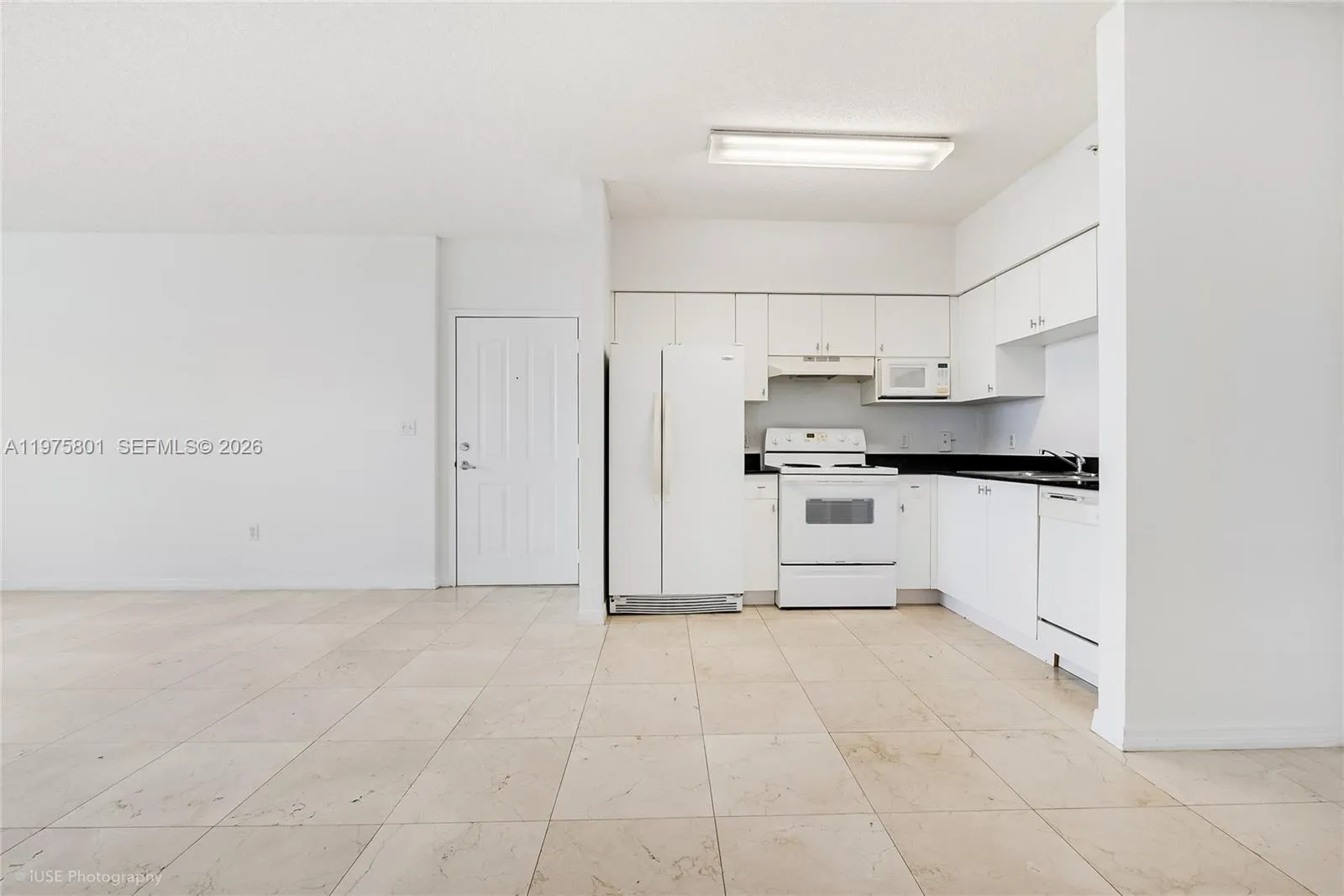 5099 Nw 7th St Ts-01, Miami, Florida 33126, Miami, Florida 33126, 2 Bedrooms Bedrooms, ,2 BathroomsBathrooms,Residential Lease,For Rent,5099 Nw 7th St Ts-01, Miami, Florida 33126,A11975801