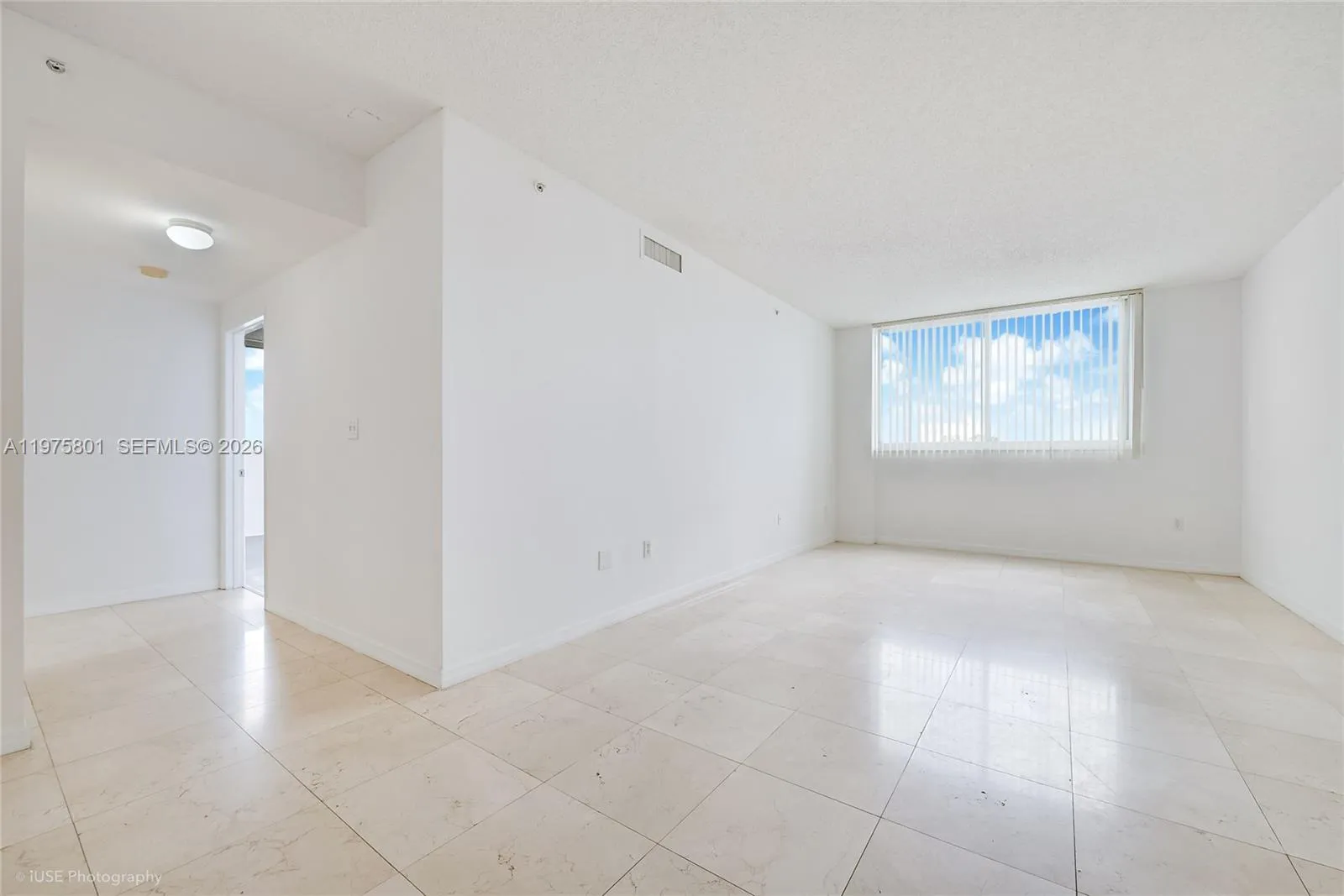 5099 Nw 7th St Ts-01, Miami, Florida 33126, Miami, Florida 33126, 2 Bedrooms Bedrooms, ,2 BathroomsBathrooms,Residential Lease,For Rent,5099 Nw 7th St Ts-01, Miami, Florida 33126,A11975801