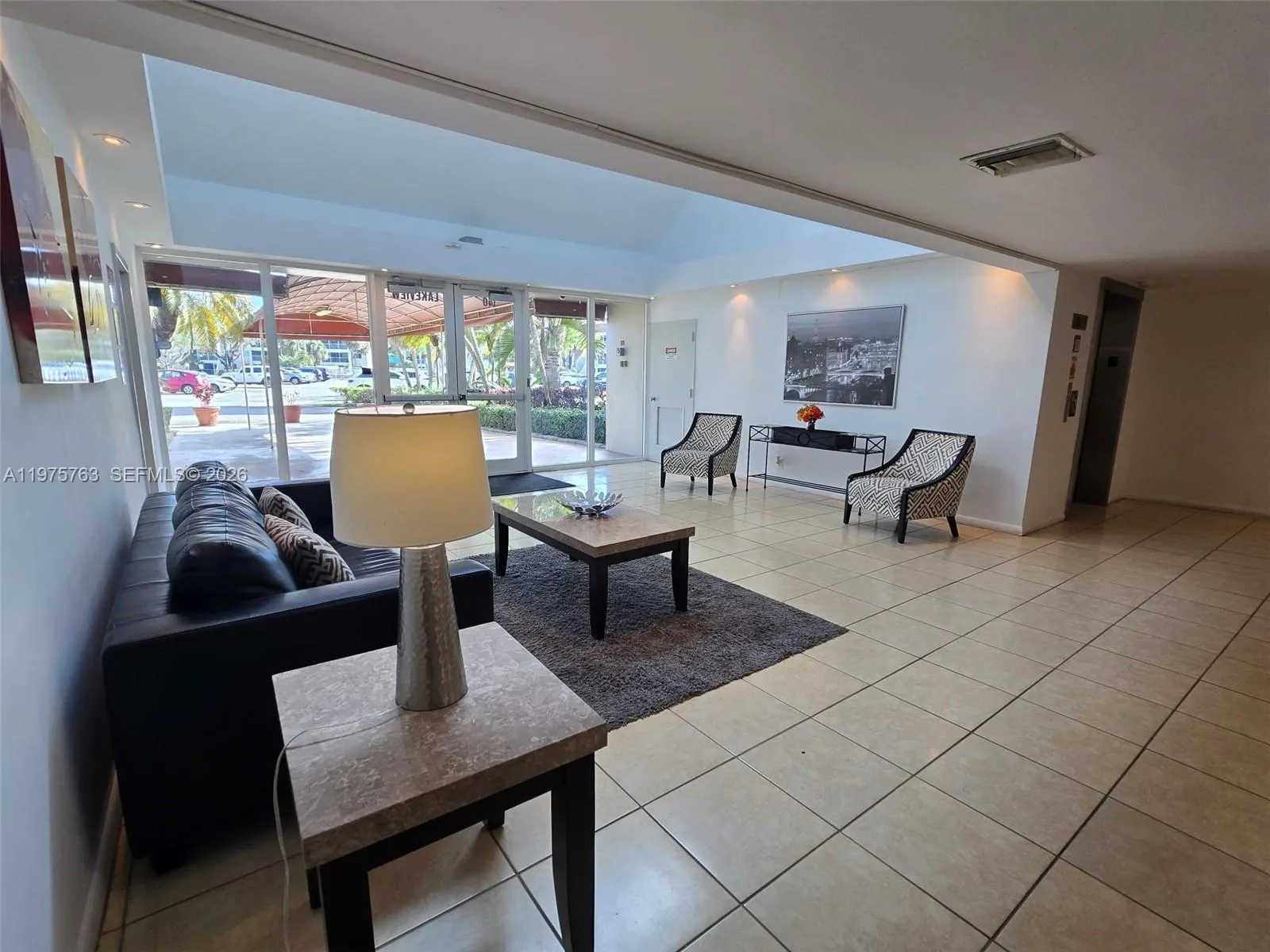 140 Lakeview Dr 111, Weston, Florida 33326, Weston, Florida 33326, 2 Bedrooms Bedrooms, ,2 BathroomsBathrooms,Residential,For Sale,140 Lakeview Dr 111, Weston, Florida 33326,A11975763