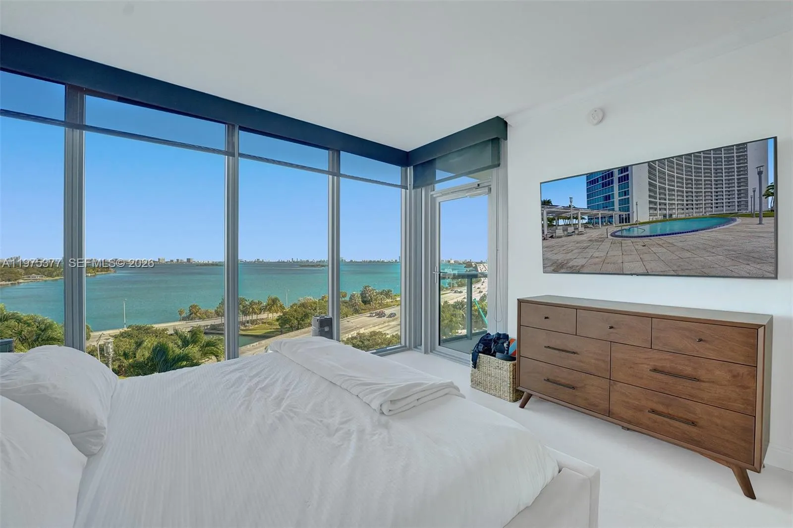601 Ne 36th St 811, Miami, Florida 33137, Miami, Florida 33137, 1 Bedroom Bedrooms, ,1 BathroomBathrooms,Residential,For Sale,601 Ne 36th St 811, Miami, Florida 33137,A11975377