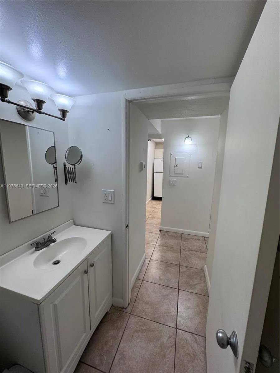 1740 Nw North River Dr 529, Miami, Florida 33125, Miami, Florida 33125, 1 Bedroom Bedrooms, ,1 BathroomBathrooms,Residential Lease,For Rent,1740 Nw North River Dr 529, Miami, Florida 33125,A11975643