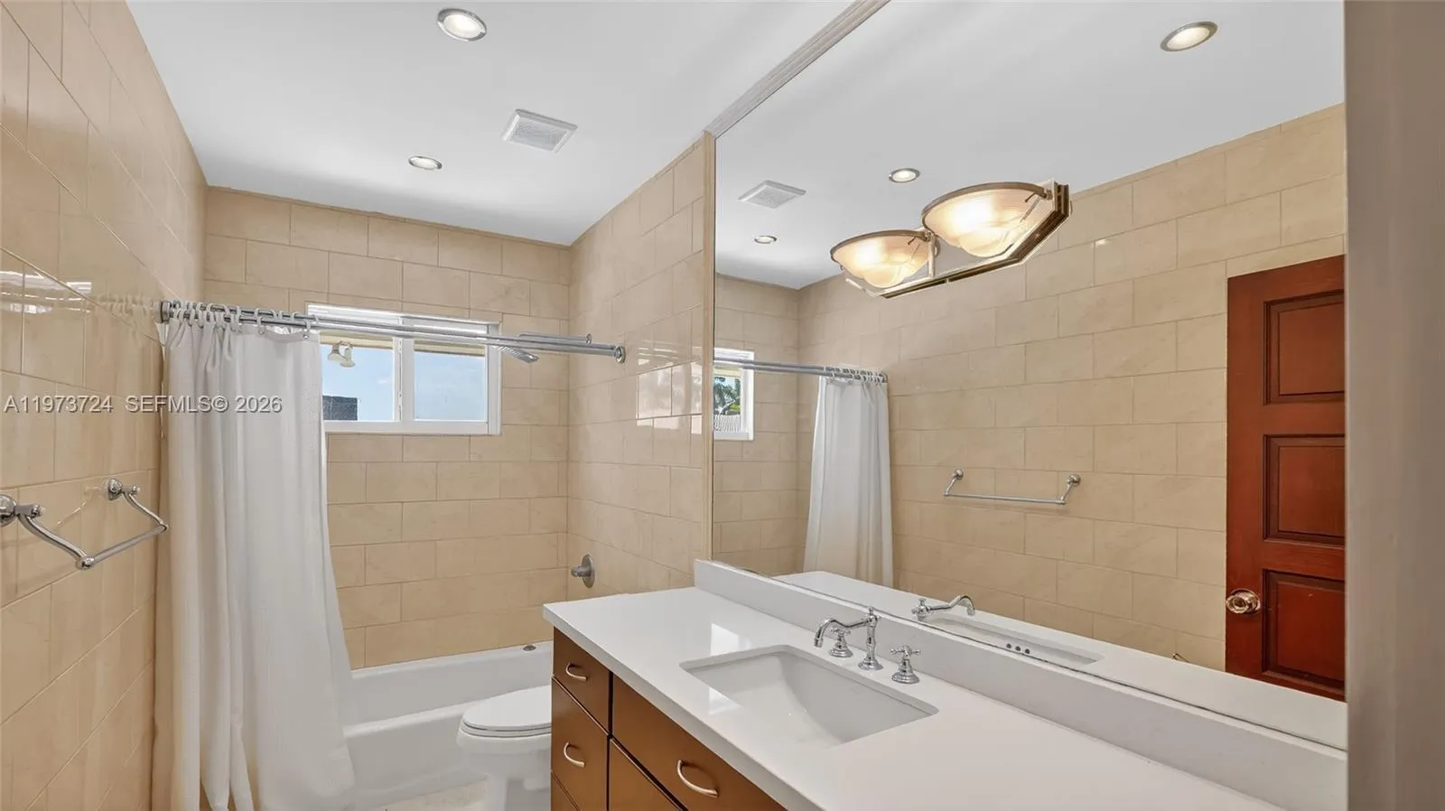 3226 Ne 168th St, North Miami Beach, Florida 33160, North Miami Beach, Florida 33160, 4 Bedrooms Bedrooms, ,3 BathroomsBathrooms,Residential,For Sale,3226 Ne 168th St, North Miami Beach, Florida 33160,A11973724