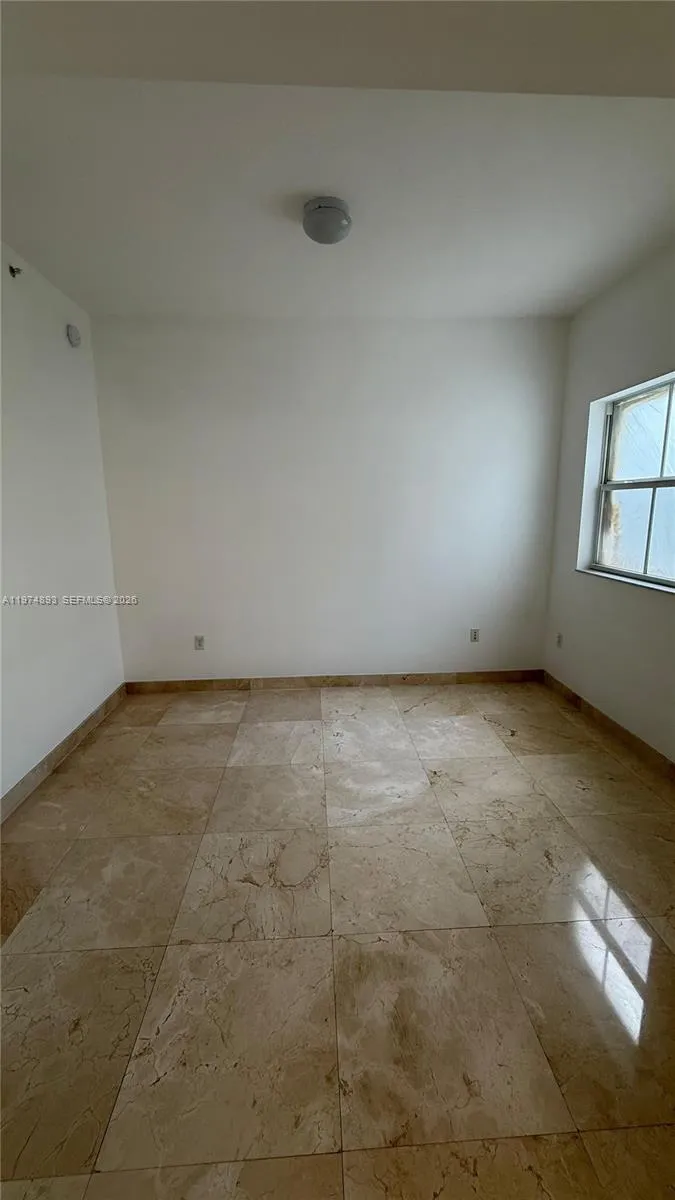 642 Valencia 305, Coral Gables, Florida 33134, Coral Gables, Florida 33134, 2 Bedrooms Bedrooms, ,3 BathroomsBathrooms,Residential,For Sale,642 Valencia 305, Coral Gables, Florida 33134,A11974893