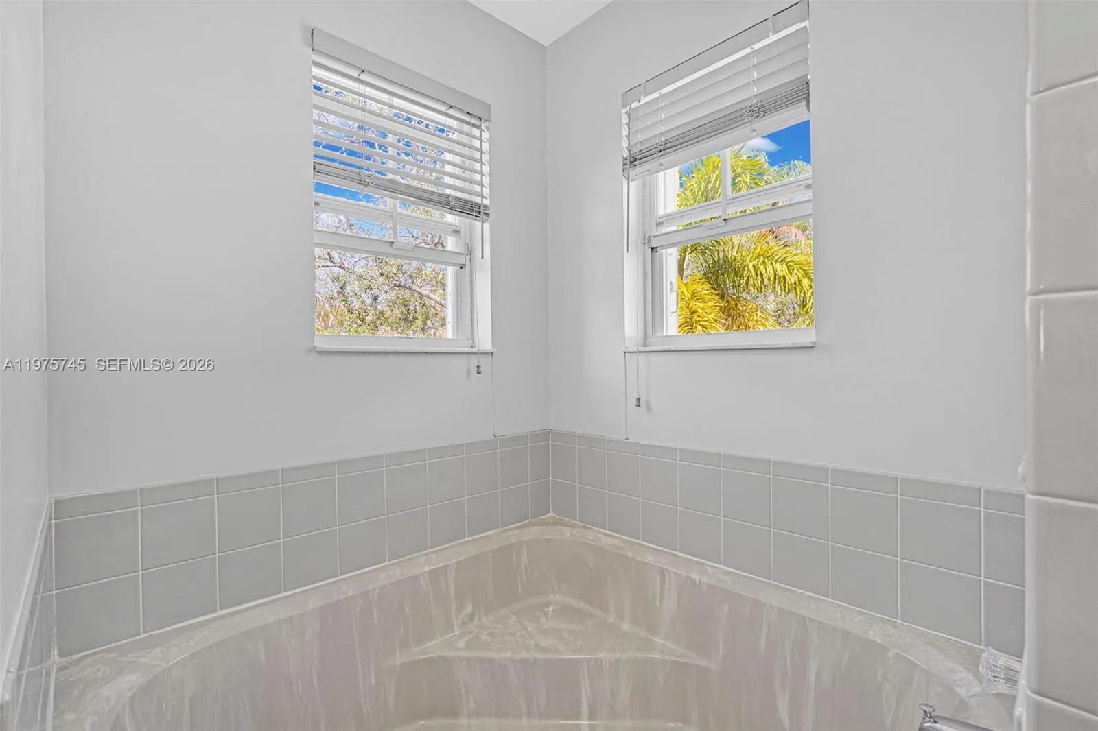 1425 Weeping Willow Way, Hollywood, Florida 33019, Hollywood, Florida 33019, 3 Bedrooms Bedrooms, ,2 BathroomsBathrooms,Residential,For Sale,1425 Weeping Willow Way, Hollywood, Florida 33019,A11975745