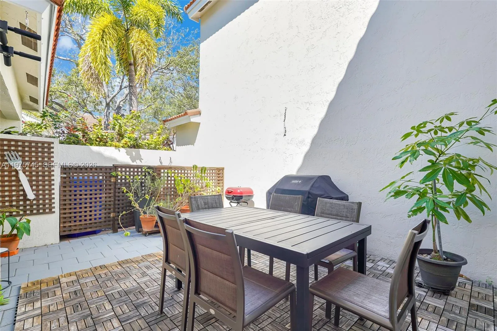1425 Weeping Willow Way, Hollywood, Florida 33019, Hollywood, Florida 33019, 3 Bedrooms Bedrooms, ,2 BathroomsBathrooms,Residential,For Sale,1425 Weeping Willow Way, Hollywood, Florida 33019,A11975745