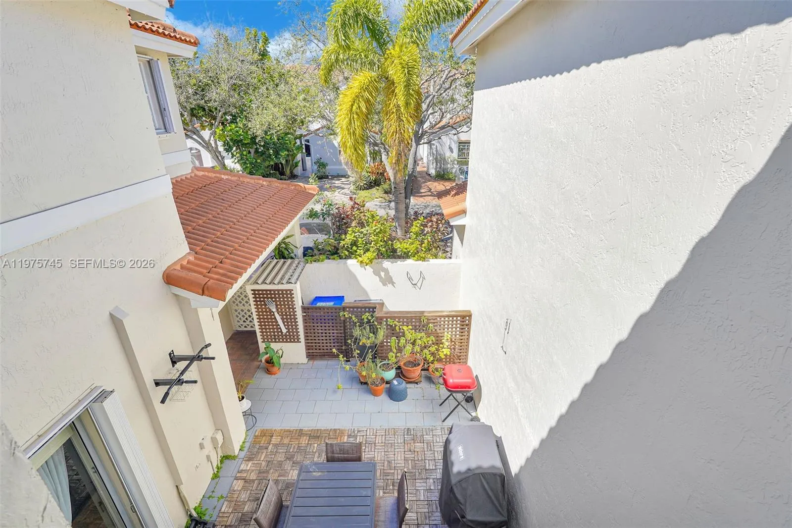 1425 Weeping Willow Way, Hollywood, Florida 33019, Hollywood, Florida 33019, 3 Bedrooms Bedrooms, ,2 BathroomsBathrooms,Residential,For Sale,1425 Weeping Willow Way, Hollywood, Florida 33019,A11975745