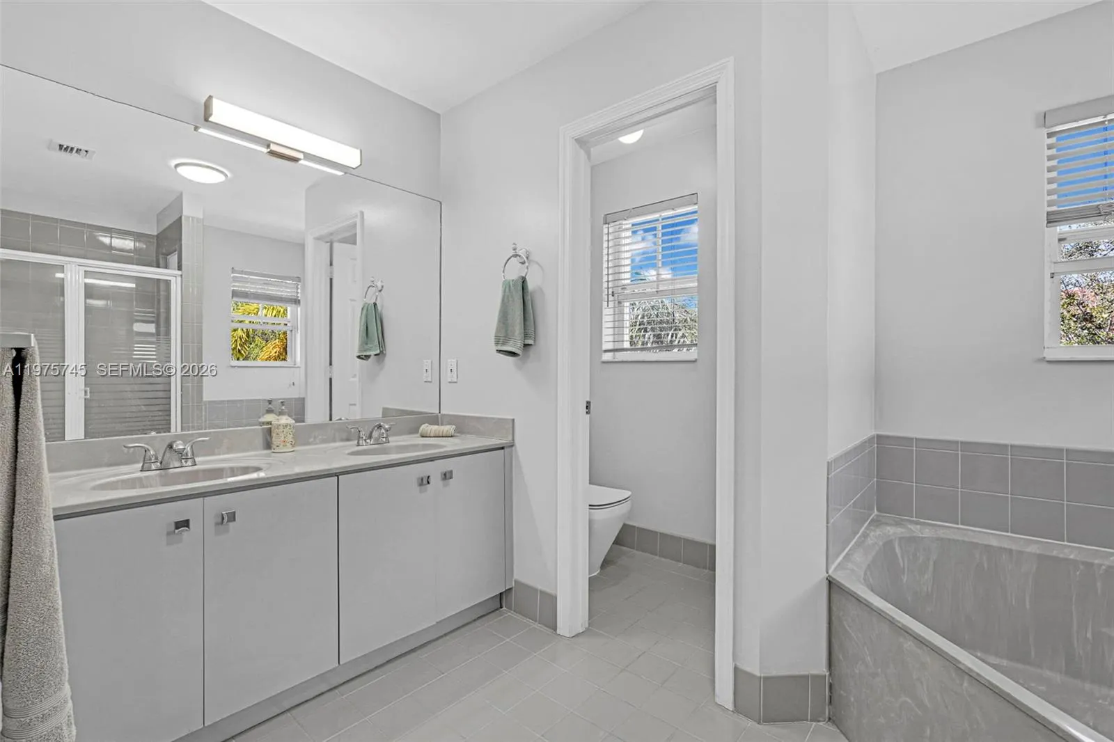 1425 Weeping Willow Way, Hollywood, Florida 33019, Hollywood, Florida 33019, 3 Bedrooms Bedrooms, ,2 BathroomsBathrooms,Residential,For Sale,1425 Weeping Willow Way, Hollywood, Florida 33019,A11975745