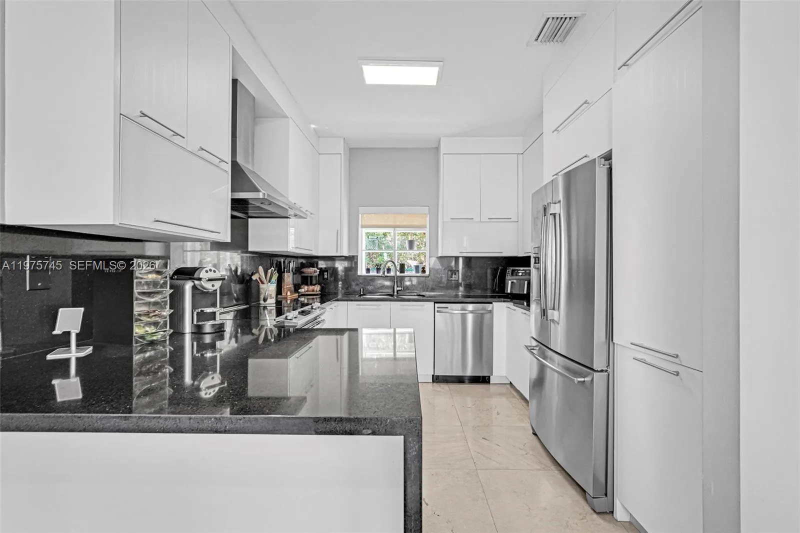 1425 Weeping Willow Way, Hollywood, Florida 33019, Hollywood, Florida 33019, 3 Bedrooms Bedrooms, ,2 BathroomsBathrooms,Residential,For Sale,1425 Weeping Willow Way, Hollywood, Florida 33019,A11975745