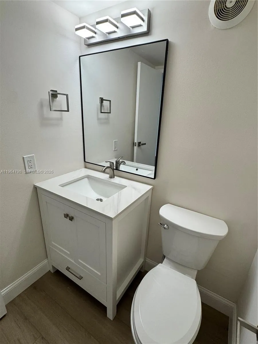 2000 Atlantic Shores Blvd 209, Hallandale Beach, F, Hallandale Beach, Florida 33009, 2 Bedrooms Bedrooms, ,1 BathroomBathrooms,Residential Lease,For Rent,2000 Atlantic Shores Blvd 209, Hallandale Beach, F,A11964798