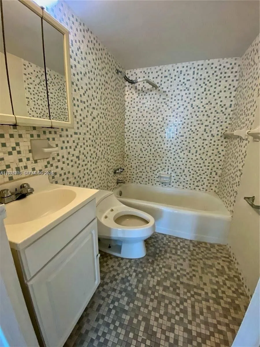 7545 E Treasure Dr 3i, North Bay Village, Florida, North Bay Village, Florida 33141, ,1 BathroomBathrooms,Residential Lease,For Rent,7545 E Treasure Dr 3i, North Bay Village, Florida ,A11975770
