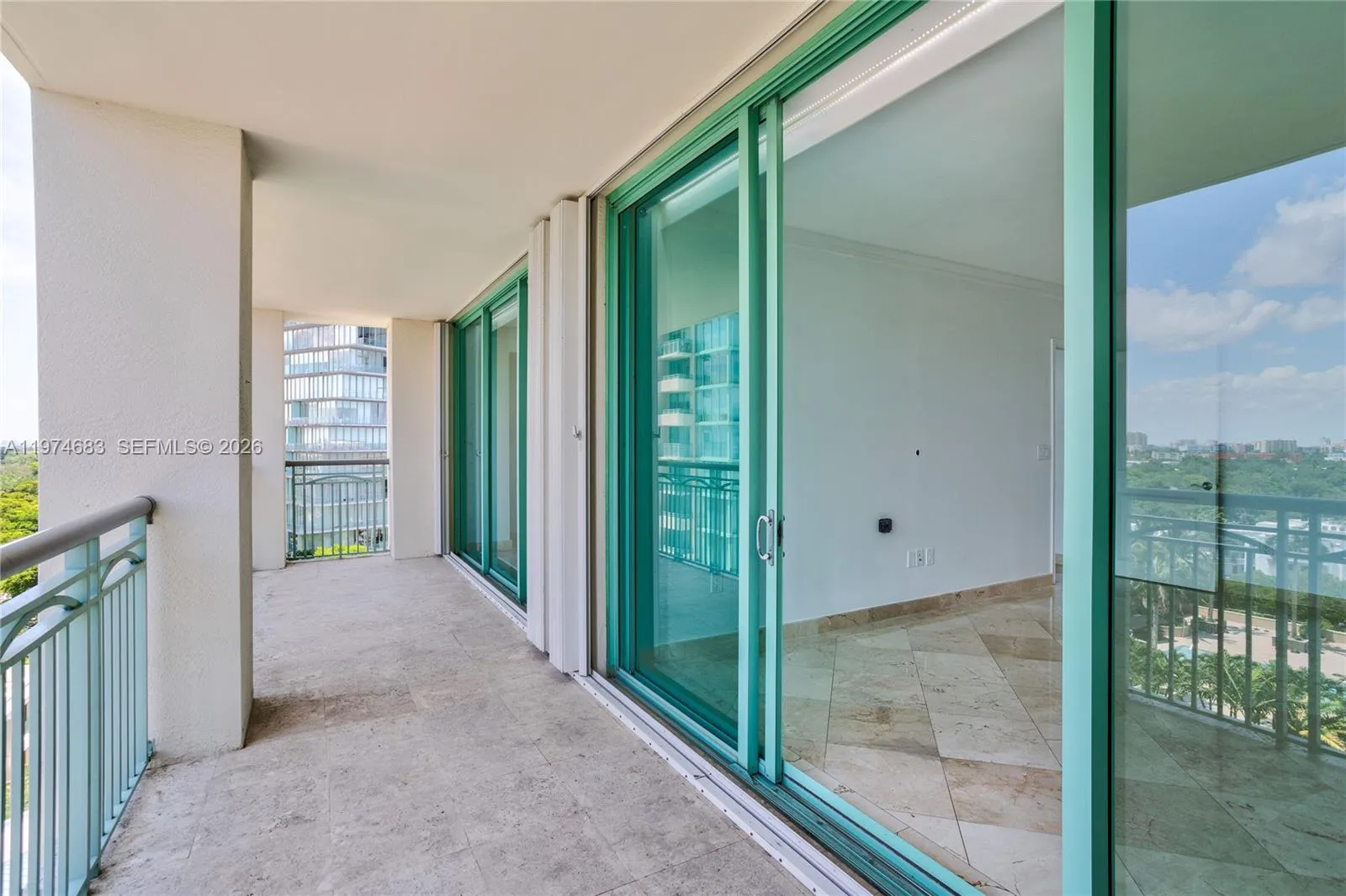 3400 Sw 27th Ave 906, Miami, Florida 33133, Miami, Florida 33133, 2 Bedrooms Bedrooms, ,2 BathroomsBathrooms,Residential,For Sale,3400 Sw 27th Ave 906, Miami, Florida 33133,A11974683