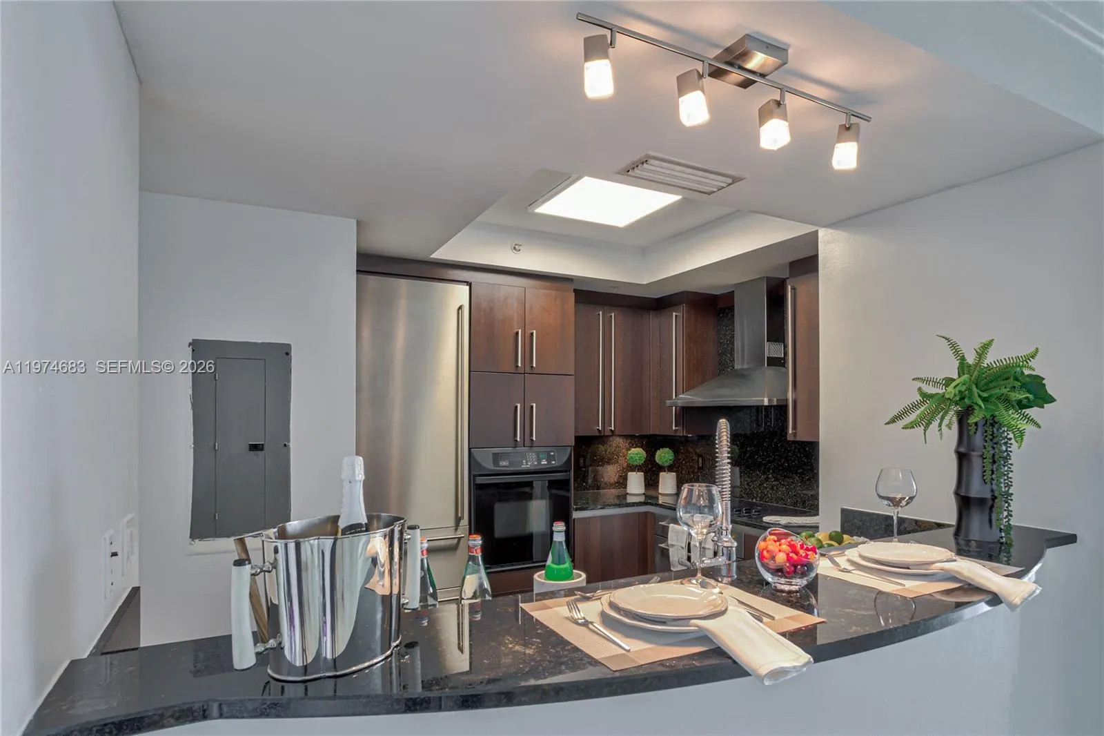 3400 Sw 27th Ave 906, Miami, Florida 33133, Miami, Florida 33133, 2 Bedrooms Bedrooms, ,2 BathroomsBathrooms,Residential,For Sale,3400 Sw 27th Ave 906, Miami, Florida 33133,A11974683