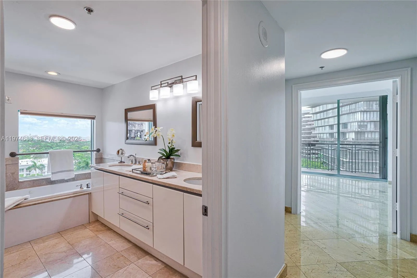 3400 Sw 27th Ave 906, Miami, Florida 33133, Miami, Florida 33133, 2 Bedrooms Bedrooms, ,2 BathroomsBathrooms,Residential,For Sale,3400 Sw 27th Ave 906, Miami, Florida 33133,A11974683