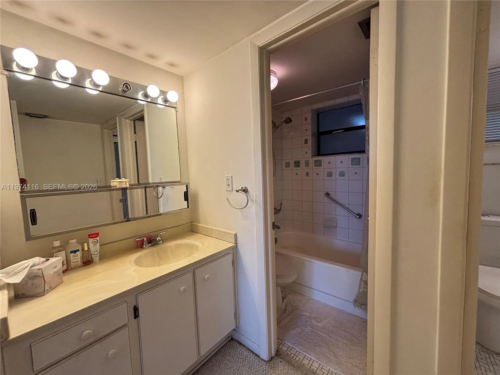 1100 Colony Point Cir 316, Pembroke Pines, Florida, Pembroke Pines, Florida 33026, 1 Bedroom Bedrooms, ,1 BathroomBathrooms,Residential,For Sale,1100 Colony Point Cir 316, Pembroke Pines, Florida,A11974116