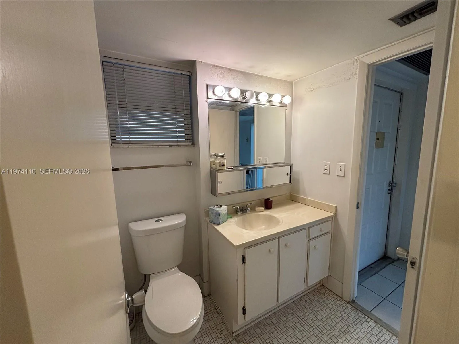 1100 Colony Point Cir 316, Pembroke Pines, Florida, Pembroke Pines, Florida 33026, 1 Bedroom Bedrooms, ,1 BathroomBathrooms,Residential,For Sale,1100 Colony Point Cir 316, Pembroke Pines, Florida,A11974116
