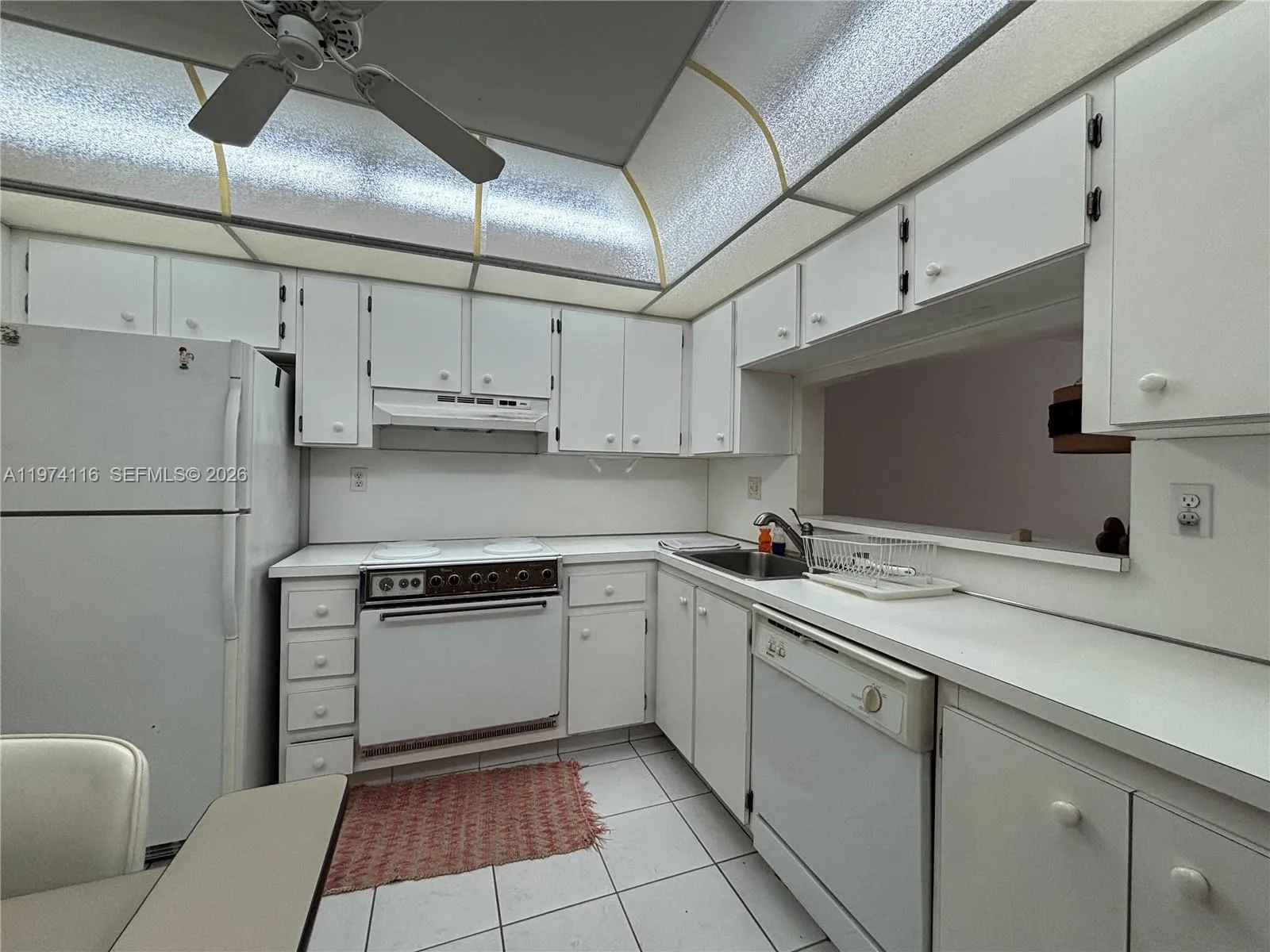 1100 Colony Point Cir 316, Pembroke Pines, Florida, Pembroke Pines, Florida 33026, 1 Bedroom Bedrooms, ,1 BathroomBathrooms,Residential,For Sale,1100 Colony Point Cir 316, Pembroke Pines, Florida,A11974116