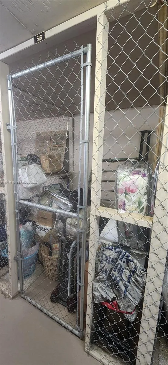 1100 Colony Point Cir 316, Pembroke Pines, Florida, Pembroke Pines, Florida 33026, 1 Bedroom Bedrooms, ,1 BathroomBathrooms,Residential,For Sale,1100 Colony Point Cir 316, Pembroke Pines, Florida,A11974116