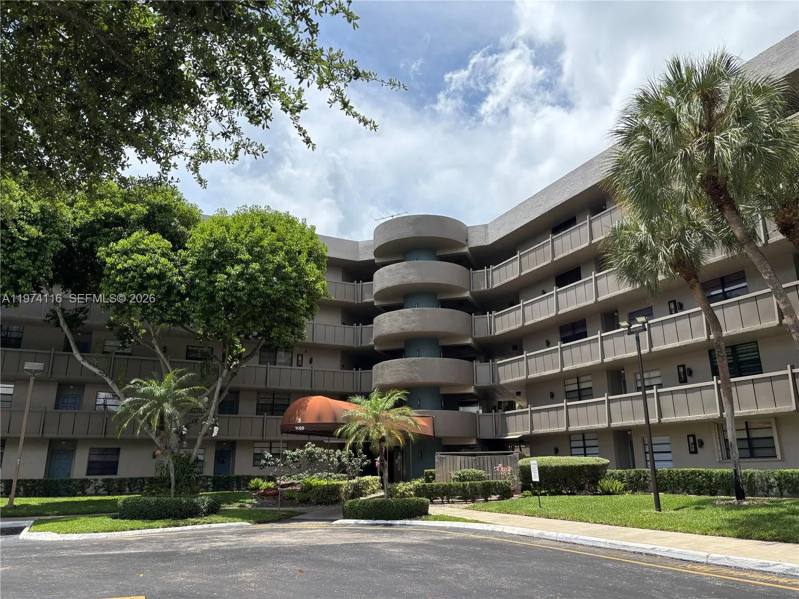 1100 Colony Point Cir 316, Pembroke Pines, Florida, Pembroke Pines, Florida 33026, 1 Bedroom Bedrooms, ,1 BathroomBathrooms,Residential,For Sale,1100 Colony Point Cir 316, Pembroke Pines, Florida,A11974116