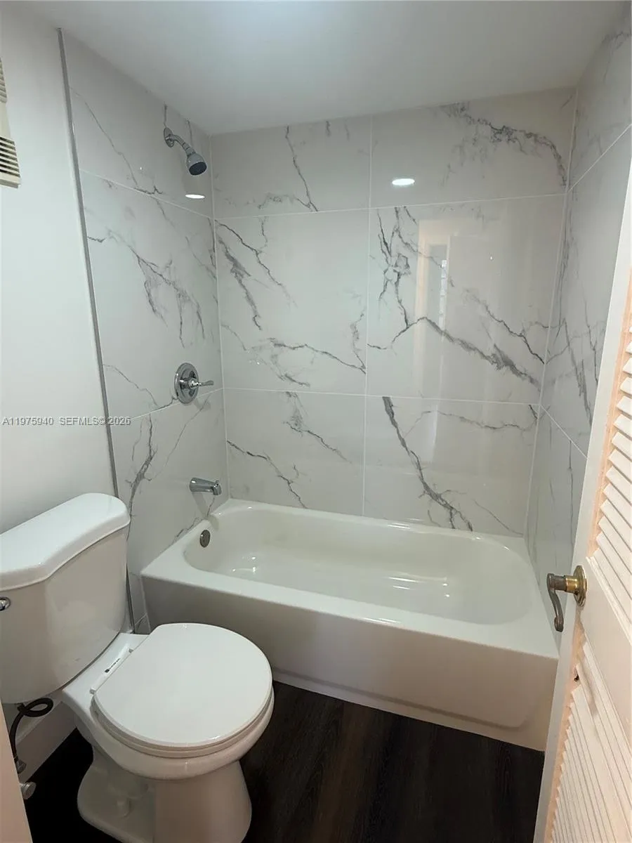 3490 Foxcroft Rd B114, Miramar, Florida 33025, Miramar, Florida 33025, 2 Bedrooms Bedrooms, ,2 BathroomsBathrooms,Residential Lease,For Rent,3490 Foxcroft Rd B114, Miramar, Florida 33025,A11975940