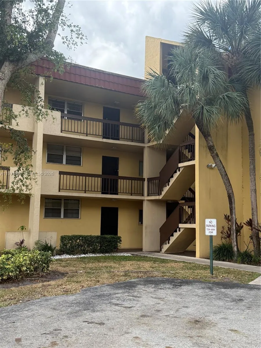 3490 Foxcroft Rd B114, Miramar, Florida 33025, Miramar, Florida 33025, 2 Bedrooms Bedrooms, ,2 BathroomsBathrooms,Residential Lease,For Rent,3490 Foxcroft Rd B114, Miramar, Florida 33025,A11975940