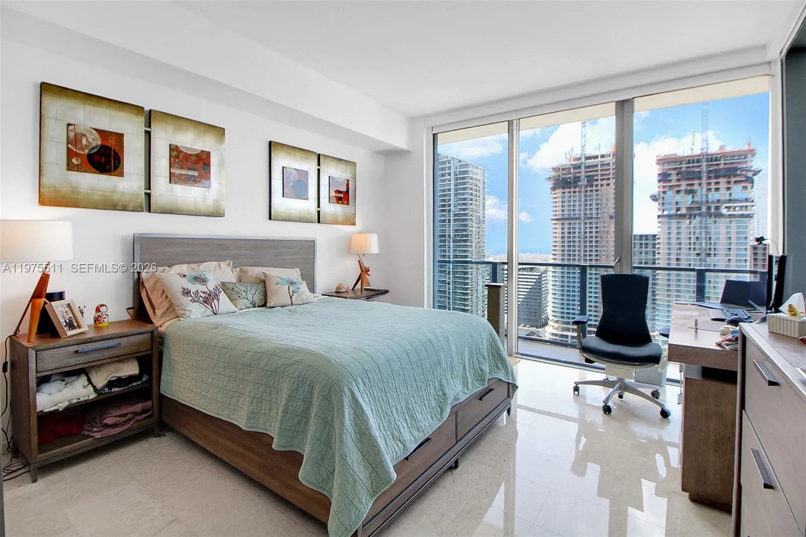 68 Se 6th St 2612, Miami, Florida 33131, Miami, Florida 33131, 2 Bedrooms Bedrooms, ,2 BathroomsBathrooms,Residential,For Sale,68 Se 6th St 2612, Miami, Florida 33131,A11975511