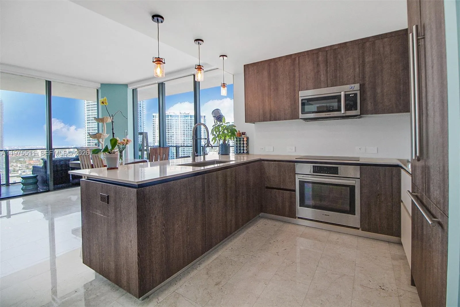 68 Se 6th St 2612, Miami, Florida 33131, Miami, Florida 33131, 2 Bedrooms Bedrooms, ,2 BathroomsBathrooms,Residential,For Sale,68 Se 6th St 2612, Miami, Florida 33131,A11975511